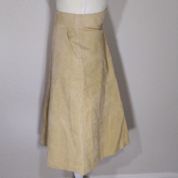 Ciao Sport Ltd Hannah Suede Belt Loop Vintage Skirt - Picture 5 of 16
